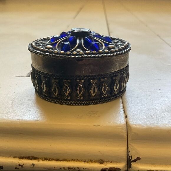 GANZ Pill Boxes Jeweled Rhinestone Lided Boxes Oval Square Silvertone - Picture 3 of 13